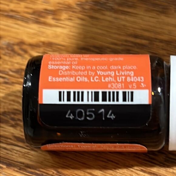 Carrot Seed Essential Oil Young Living - Picture 2 of 2